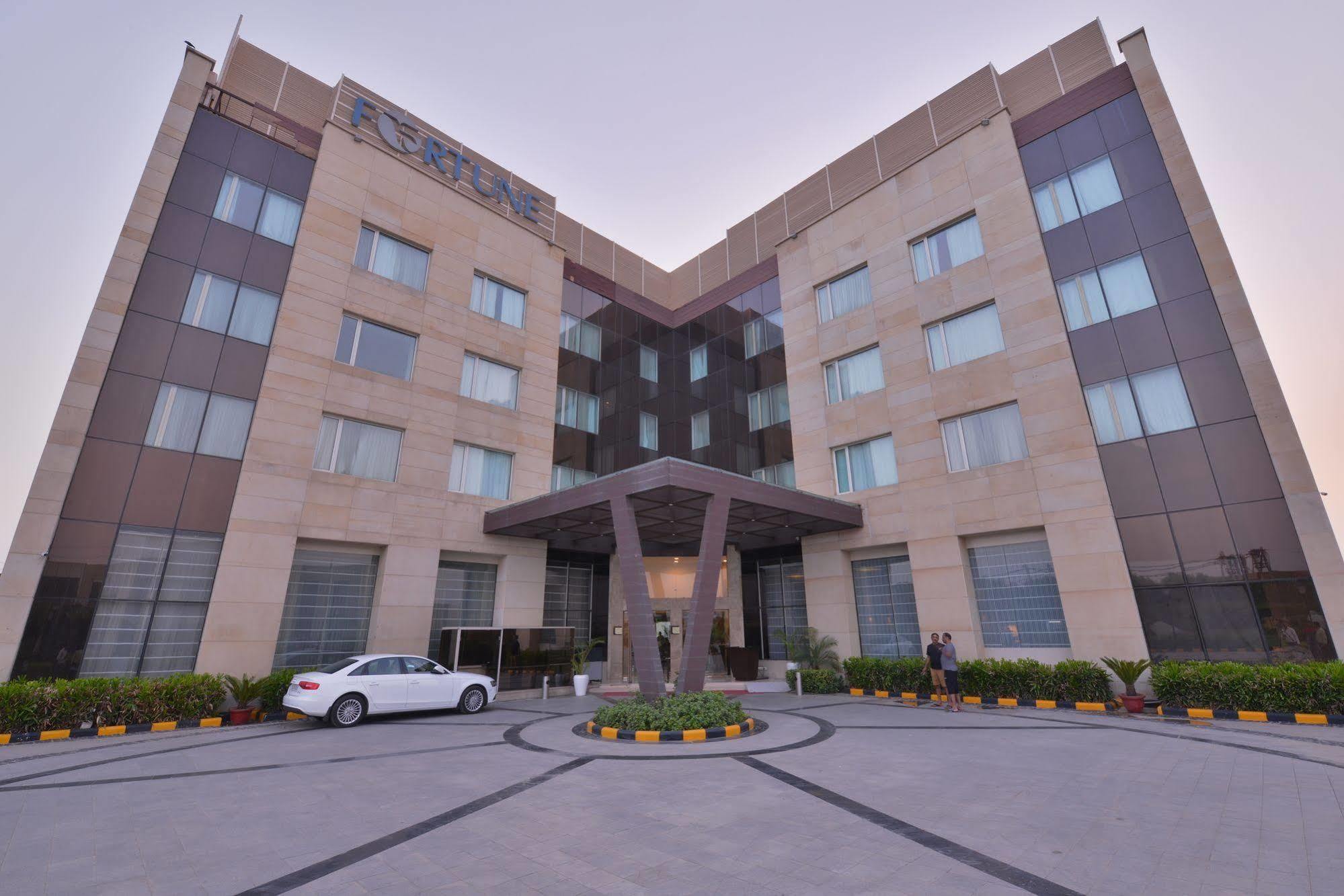 Fortune Park Orange, Sidhrawali, Gurugram - Member Itc Hotels' Group Bhiwadi Exterior photo